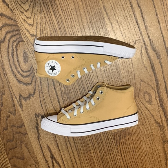 Converse Chuck Taylor All Star Sandy Shore Mid Malden Street Shoes Men's Size 8 - Picture 7 of 8